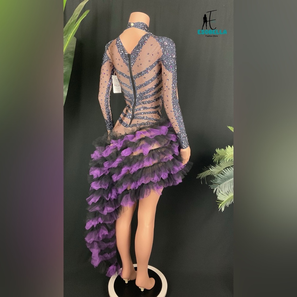 Asymmetric Ruffle Dress - Picture 3 of 9